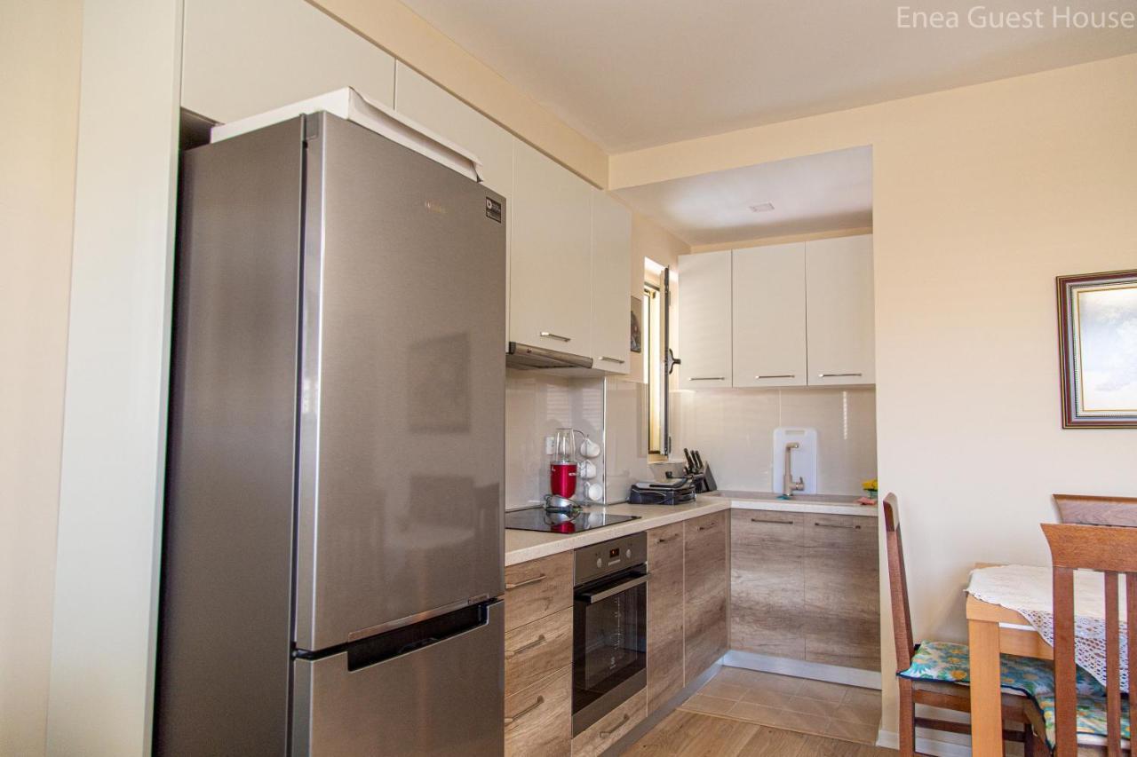 Enea'S Guest House Vlore Bagian luar foto