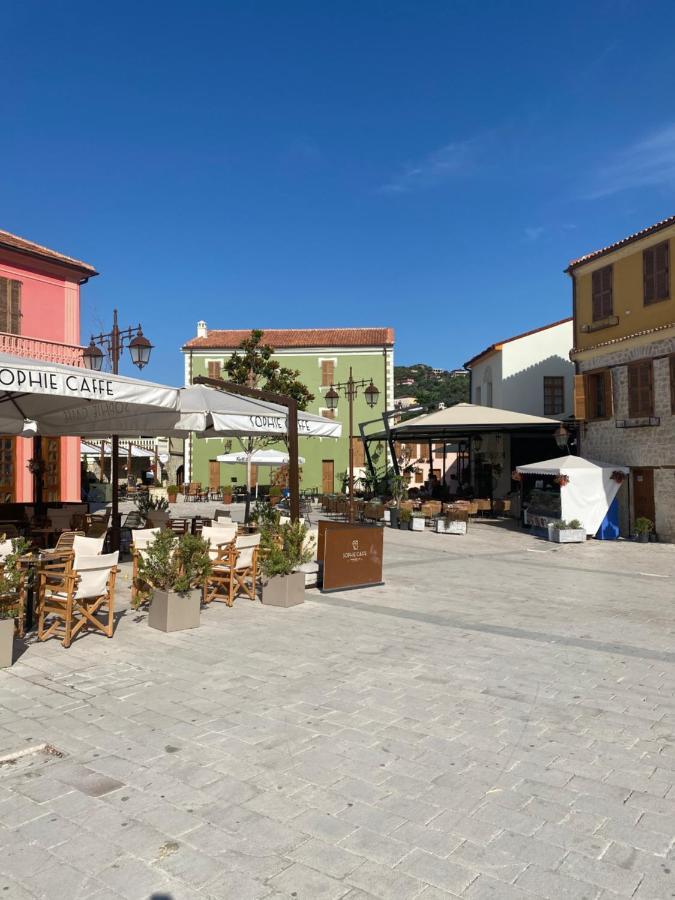 Enea'S Guest House Vlore Bagian luar foto